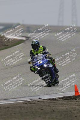 media/Nov-29-2025-TrackDaz (Sat) [[10ae2d9bce]]/B Group/Session 3 (Outside Grapevine)/